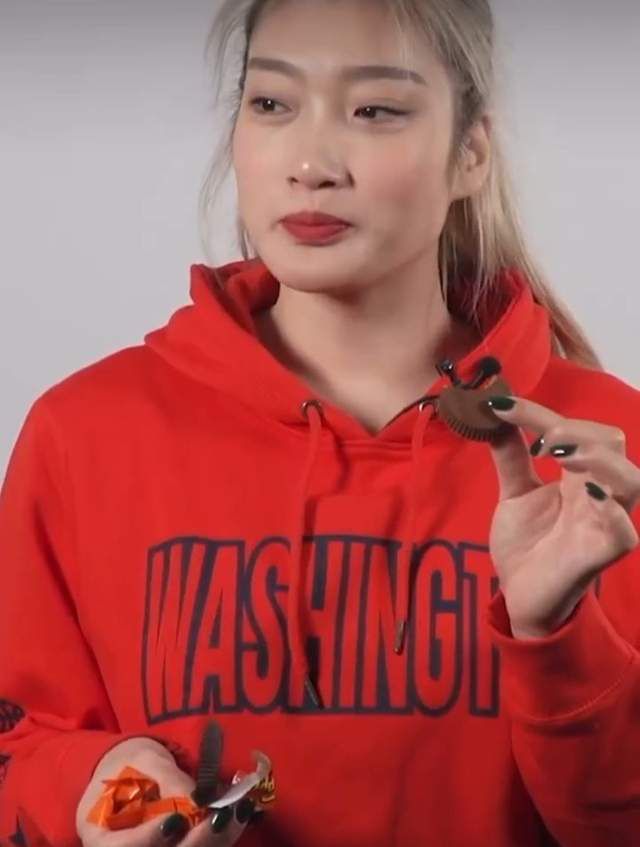 年轻老师6大胸女教师