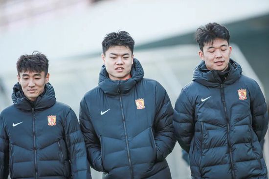 日本少妇厨房与子伦