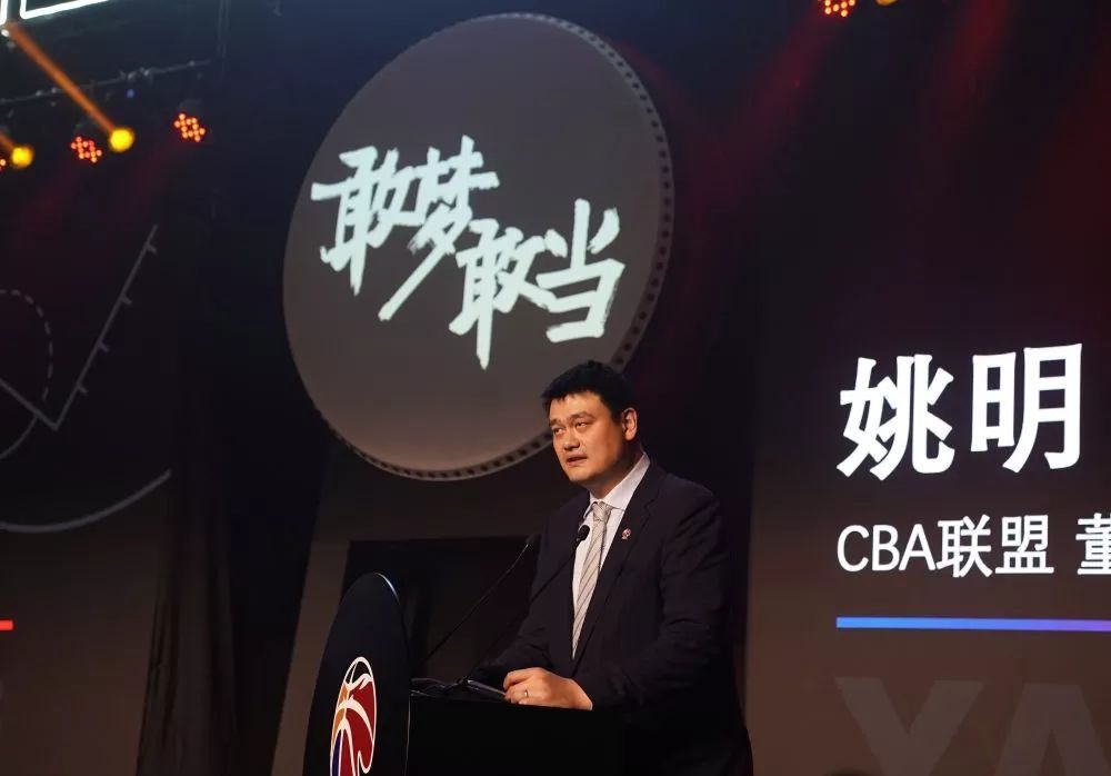 河南实验中学红色校服一小时